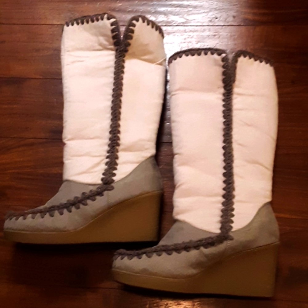 Womens 8.5 sz winter boots - Picture 1 of 6
